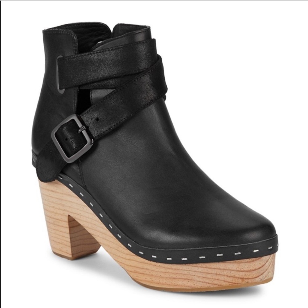 Free People Bungalow Clogs in Black - Picture 6 of 8